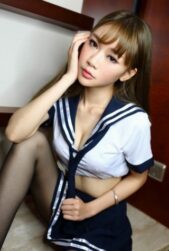 monica_53x71